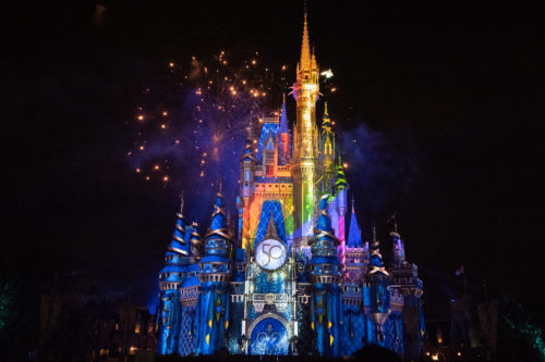 Disney Enchantment ゲストの魔法を呼び起こす マジックキングダムを体現するショー 舞浜横丁